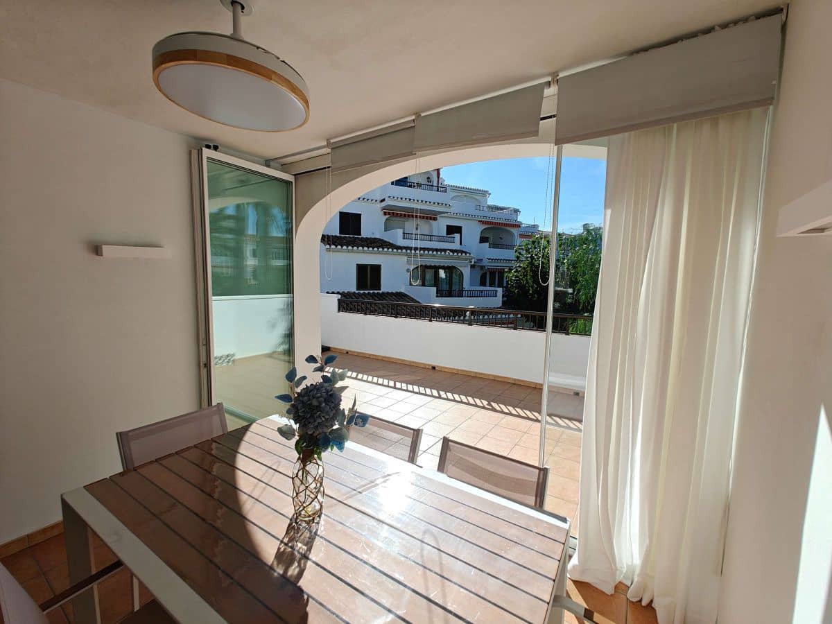 2 soveværelse Lejlighed til leje i Denia med swimmingpool garage - € 800 (Ref: 9348662)