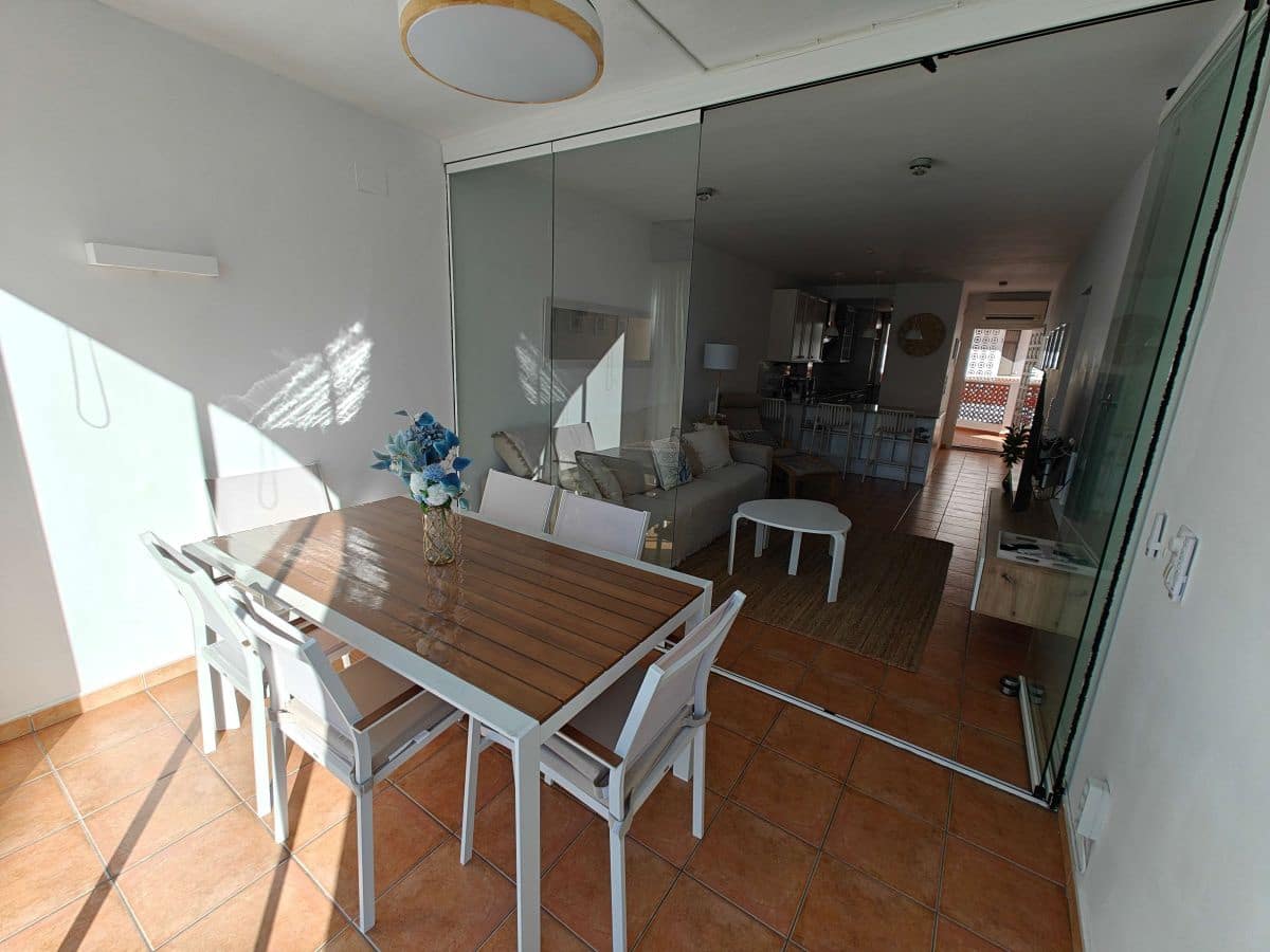 2 soveværelse Lejlighed til leje i Denia med swimmingpool garage - € 800 (Ref: 9348662)