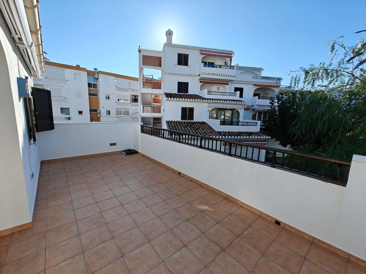 2 soveværelse Lejlighed til leje i Denia med swimmingpool garage - € 800 (Ref: 9348662)