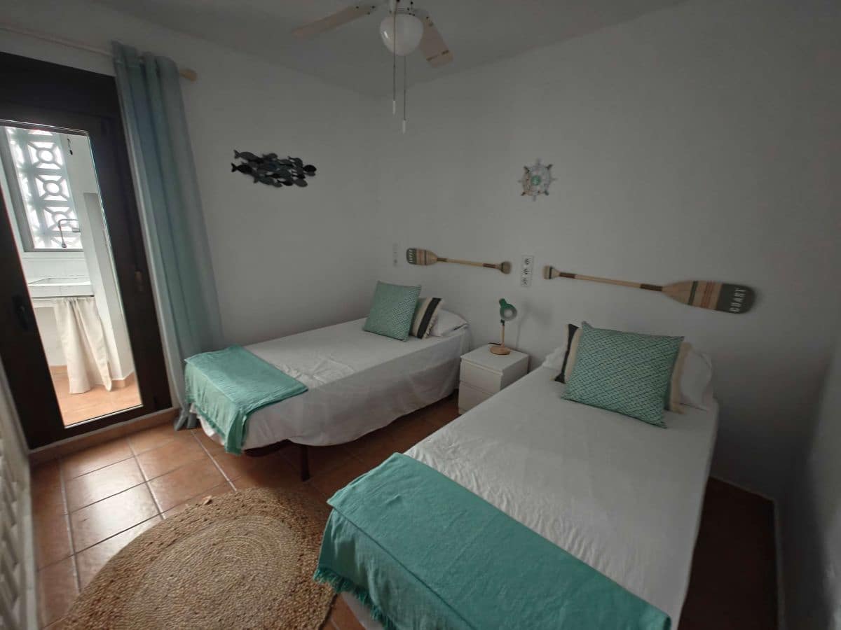 2 soveværelse Lejlighed til leje i Denia med swimmingpool garage - € 800 (Ref: 9348662)