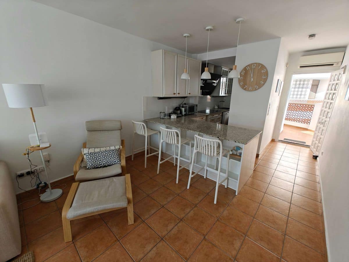 2 soveværelse Lejlighed til leje i Denia med swimmingpool garage - € 800 (Ref: 9348662)