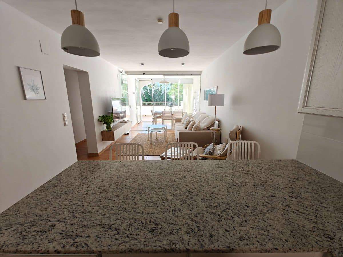 2 soveværelse Lejlighed til leje i Denia med swimmingpool garage - € 800 (Ref: 9348662)