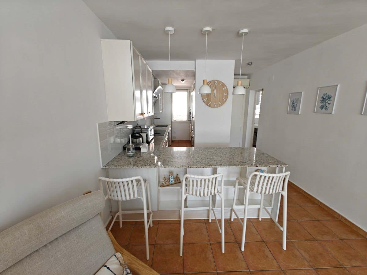 2 soveværelse Lejlighed til leje i Denia med swimmingpool garage - € 800 (Ref: 9348662)