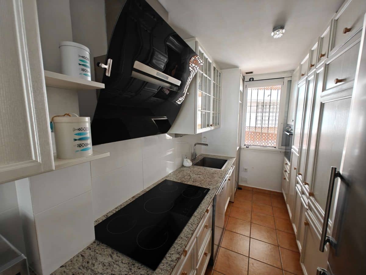 2 soveværelse Lejlighed til leje i Denia med swimmingpool garage - € 800 (Ref: 9348662)