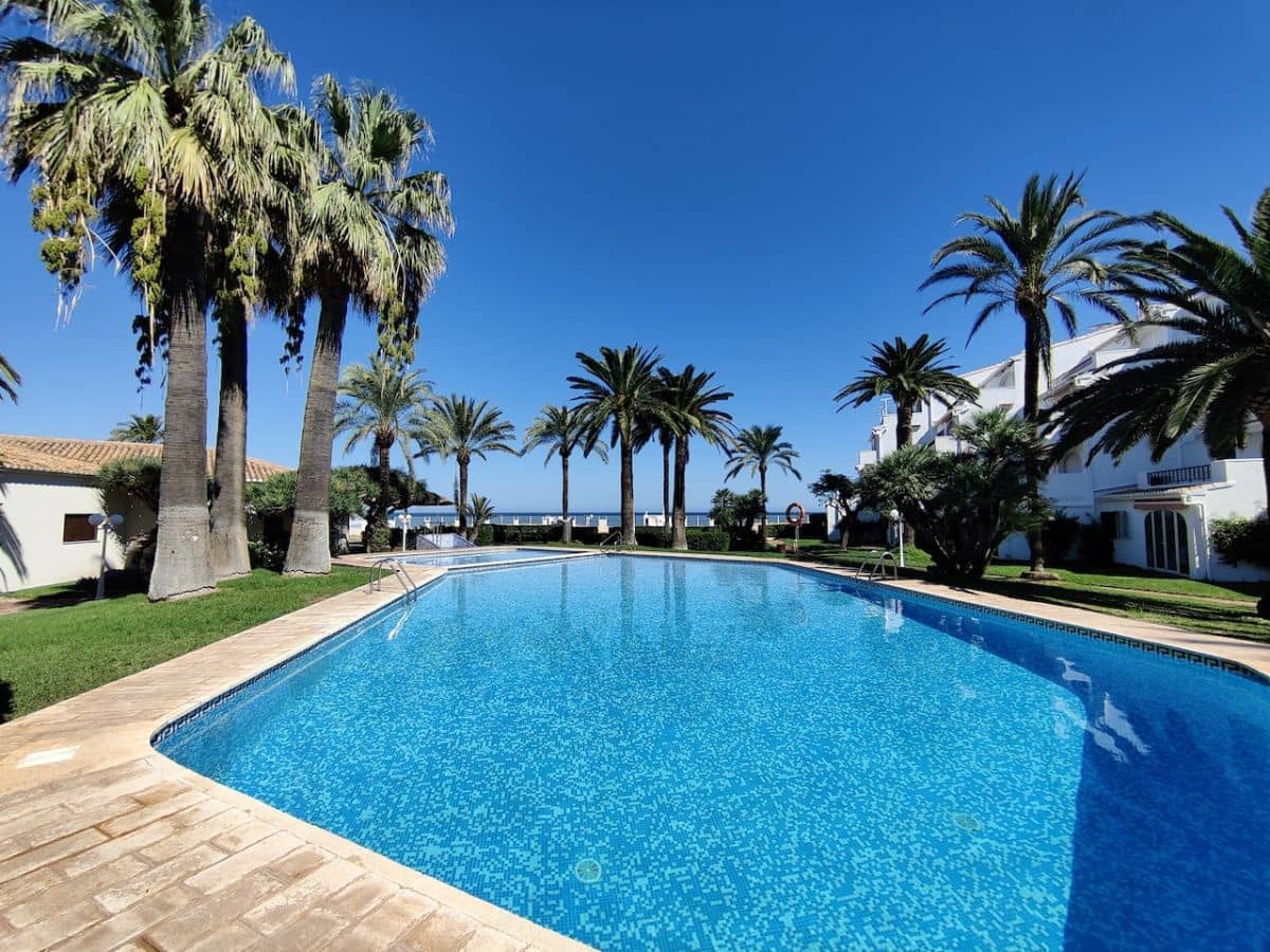 2 soveværelse Lejlighed til leje i Denia med swimmingpool garage - € 800 (Ref: 9348662)