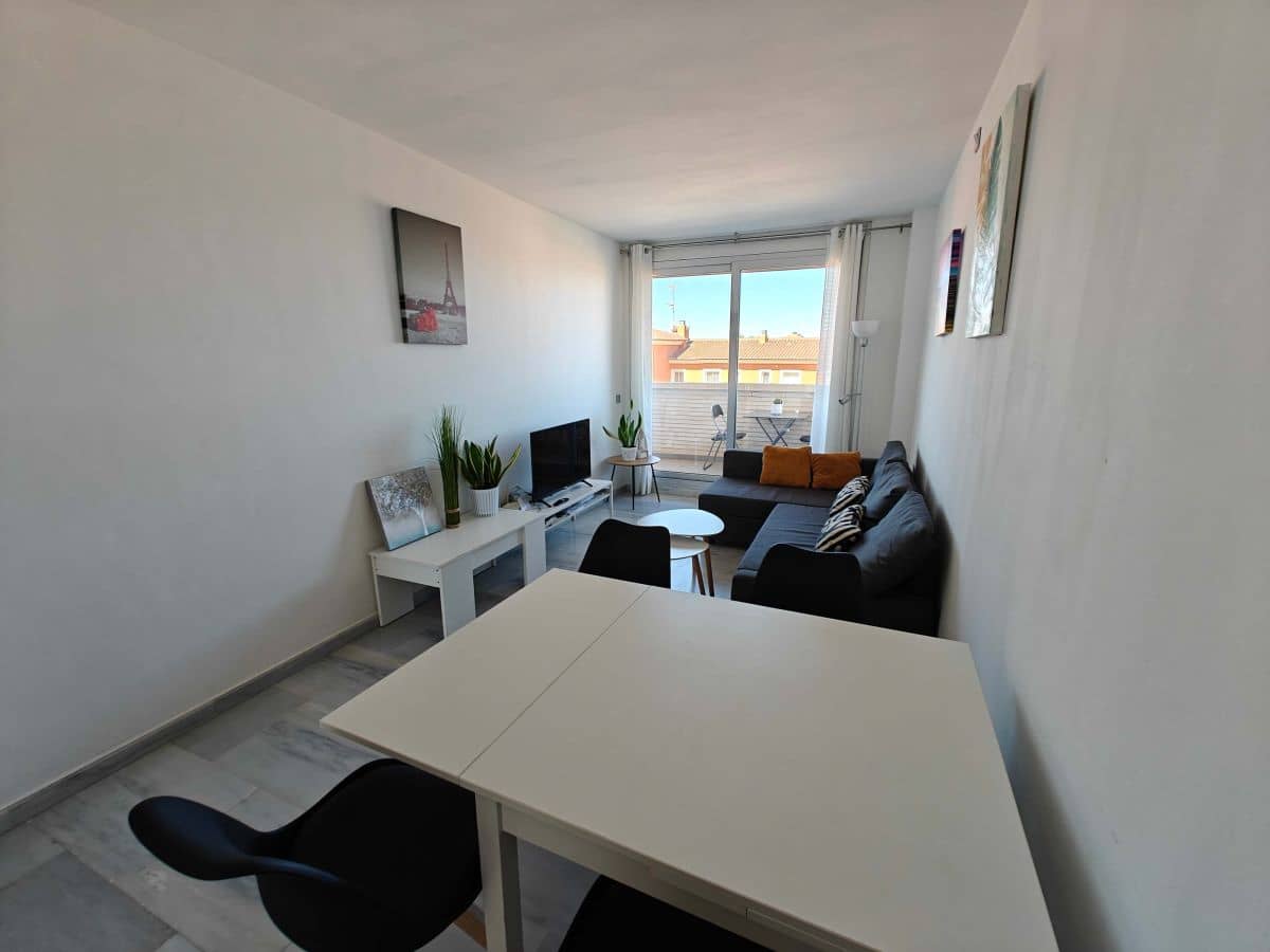 2 soverom Leilighet til leie i Denia med svømmebasseng garasje - € 830 (Ref: 9776886)