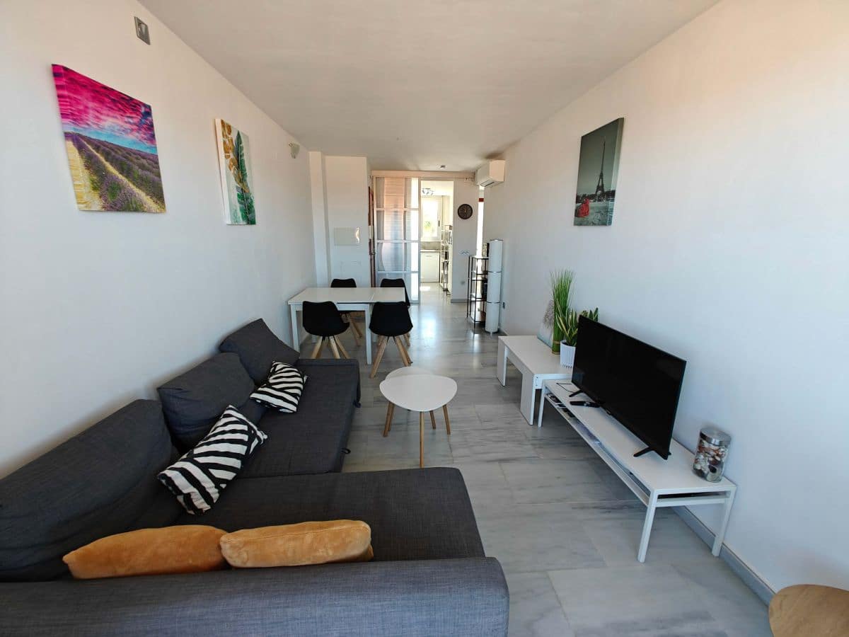 2 soverom Leilighet til leie i Denia med svømmebasseng garasje - € 830 (Ref: 9776886)