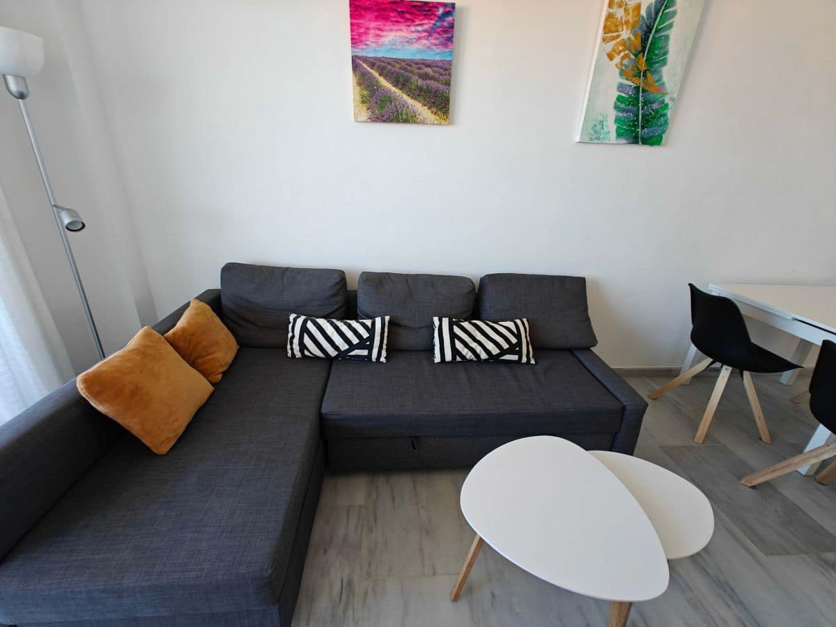 2 soverom Leilighet til leie i Denia med svømmebasseng garasje - € 830 (Ref: 9776886)