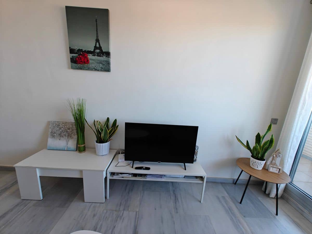 2 soverom Leilighet til leie i Denia med svømmebasseng garasje - € 830 (Ref: 9776886)