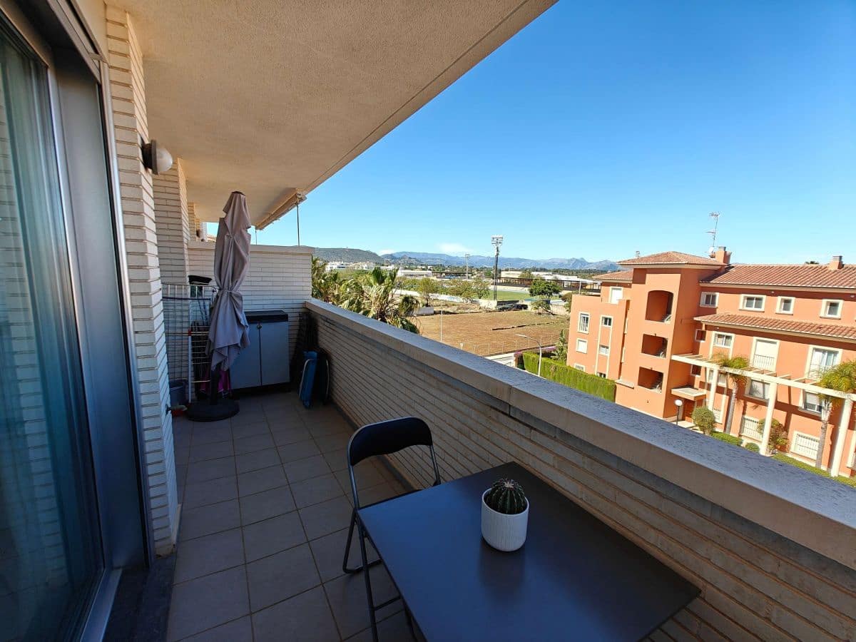 2 soverom Leilighet til leie i Denia med svømmebasseng garasje - € 830 (Ref: 9776886)