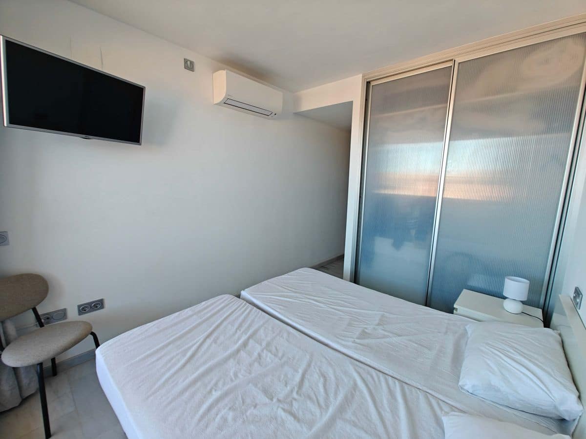 2 soverom Leilighet til leie i Denia med svømmebasseng garasje - € 830 (Ref: 9776886)