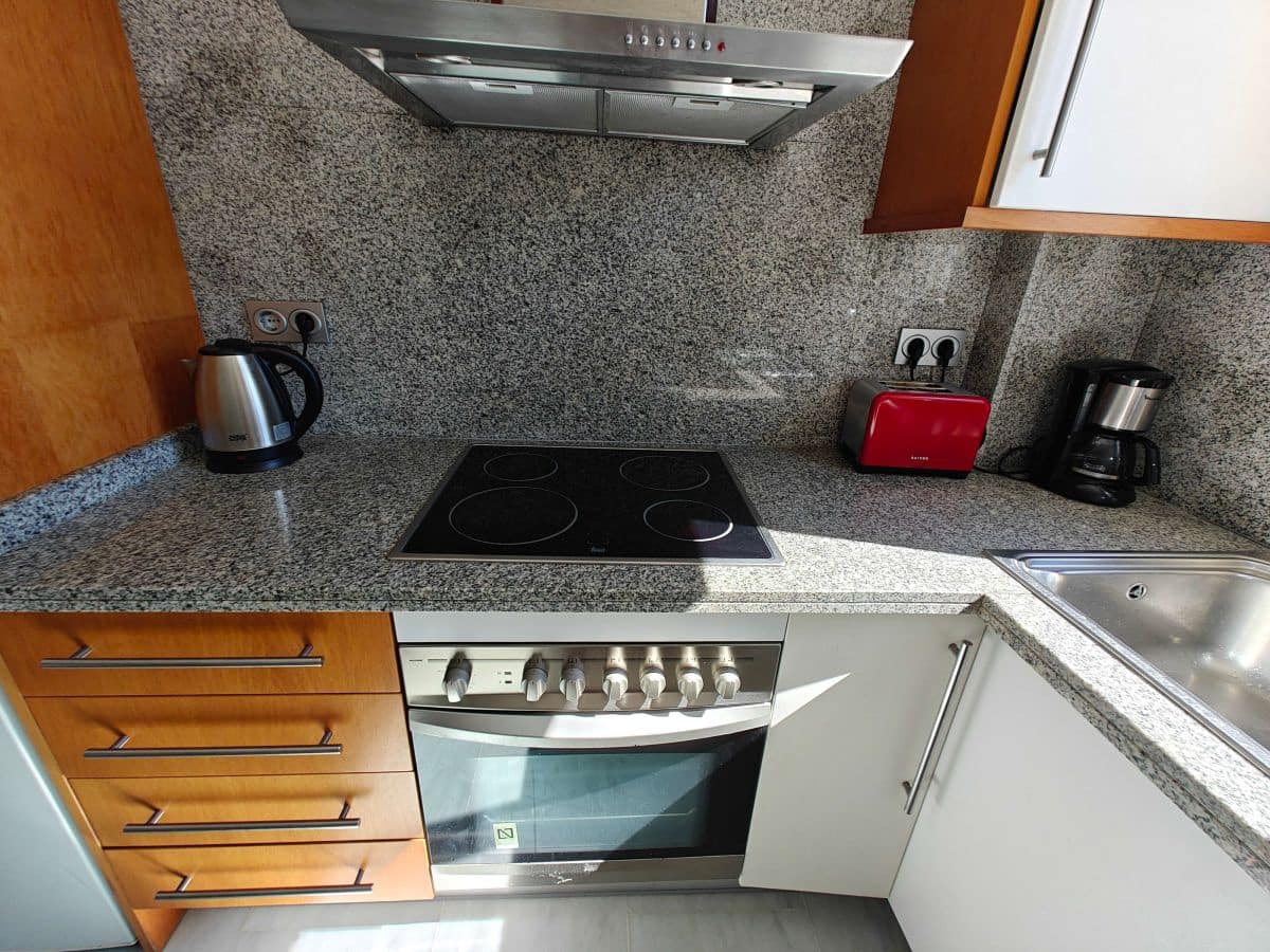 2 soverom Leilighet til leie i Denia med svømmebasseng garasje - € 830 (Ref: 9776886)