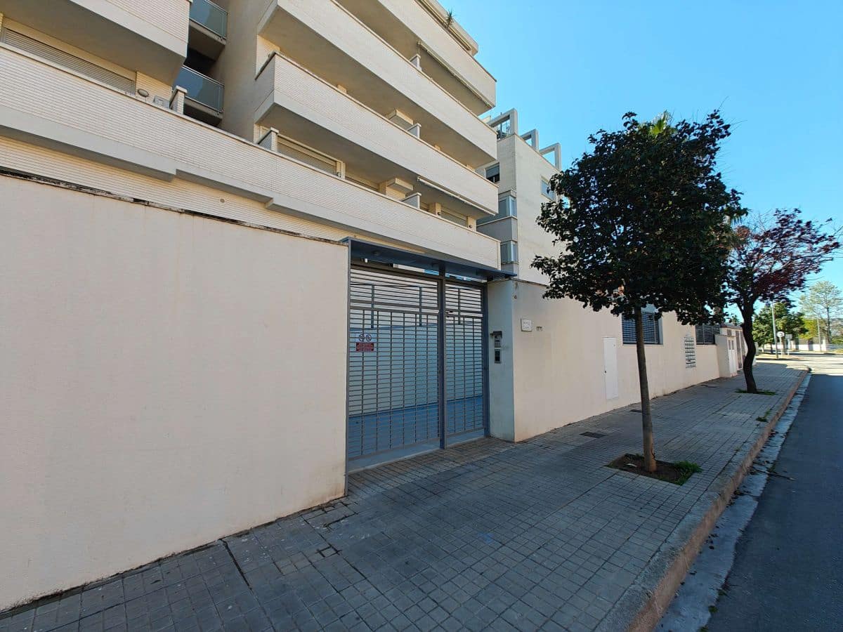 2 soverom Leilighet til leie i Denia med svømmebasseng garasje - € 830 (Ref: 9776886)