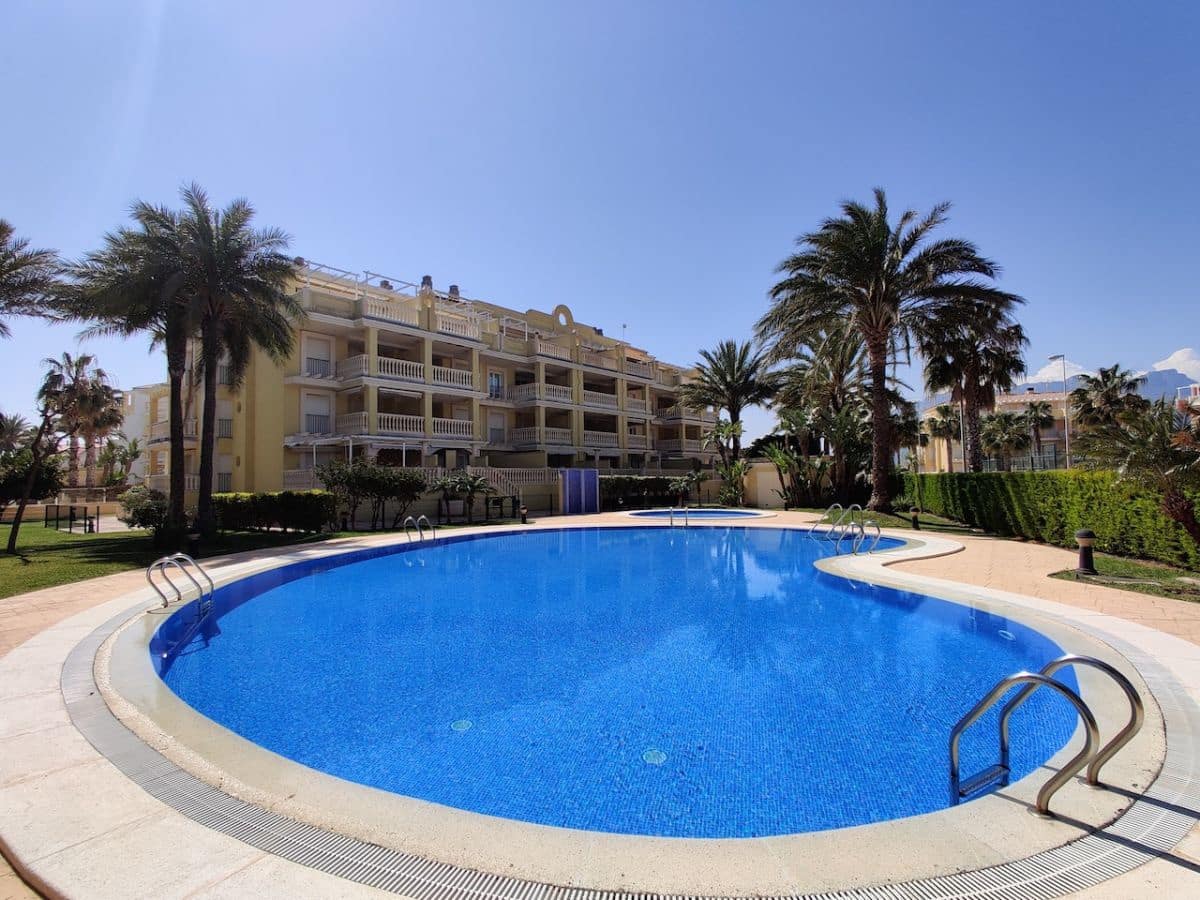 2 bedroom Apartment for rent in Denia with pool garage - € 990 (Ref: 9945066)