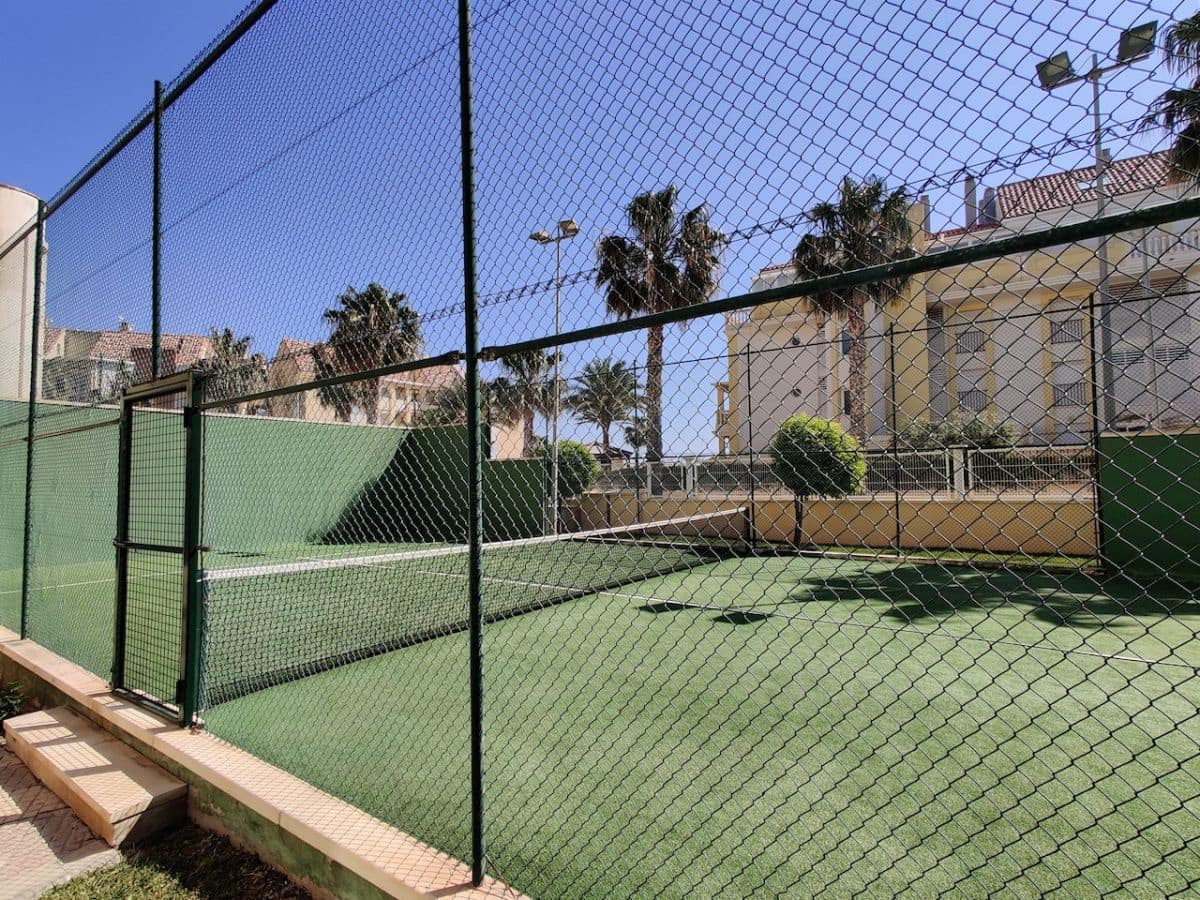 2 bedroom Apartment for rent in Denia with pool garage - € 990 (Ref: 9945066)
