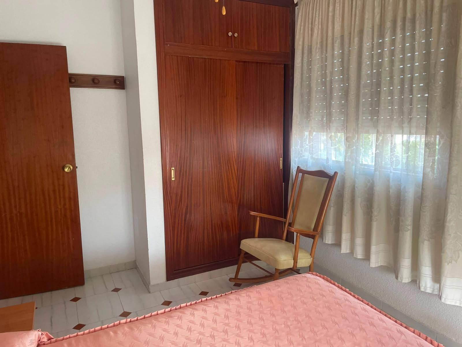 4 bedroom Villa for rent in Los Narejos with garage - € 850 (Ref: 10030690)