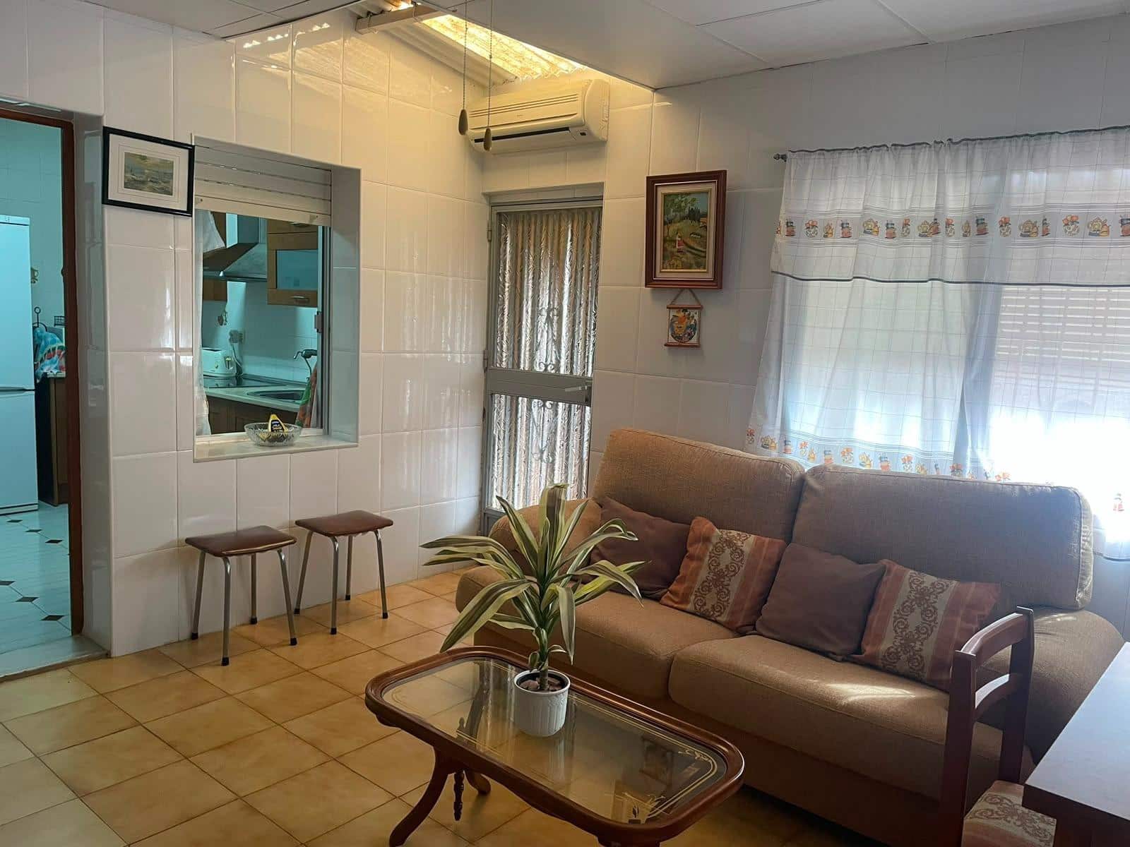 4 bedroom Villa for rent in Los Narejos with garage - € 850 (Ref: 10030690)