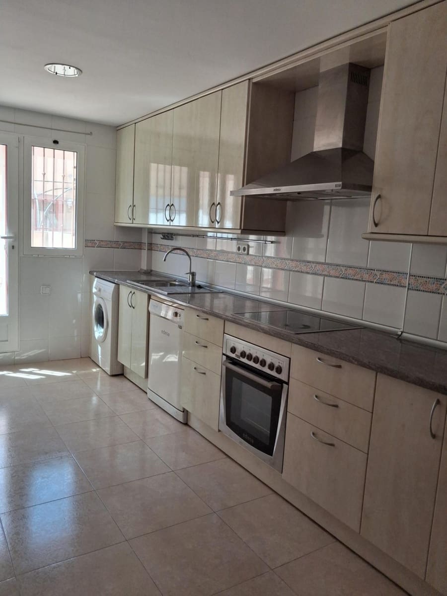 4 chambre Villa/Maison Mitoyenne à vendre à Los Alcazares avec garage - 239 000 € (Ref: 10031745)