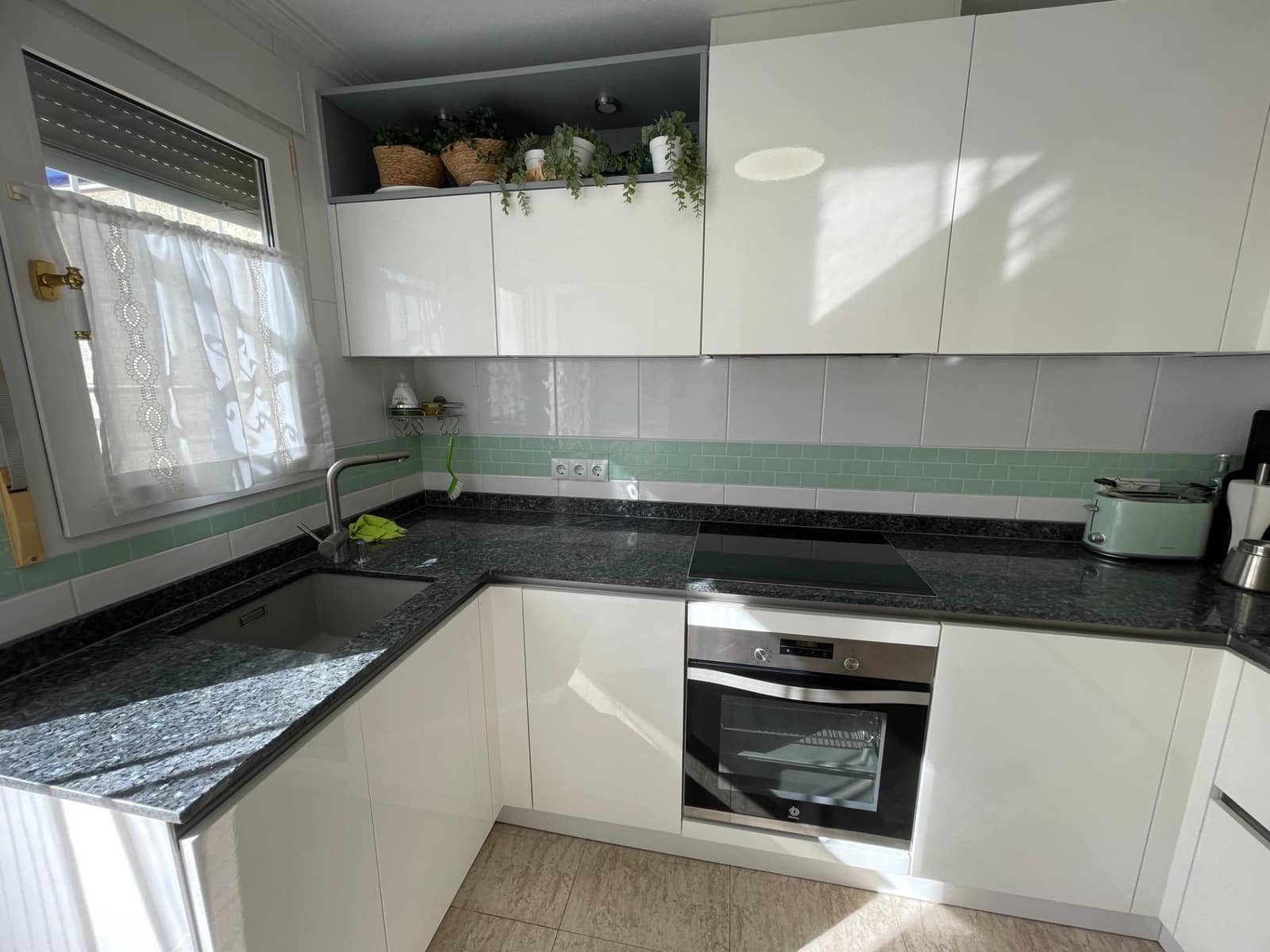 Apartamento de 3 habitaciones en Torre de la Horadada en venta - 355.000 € (Ref: 10090834)