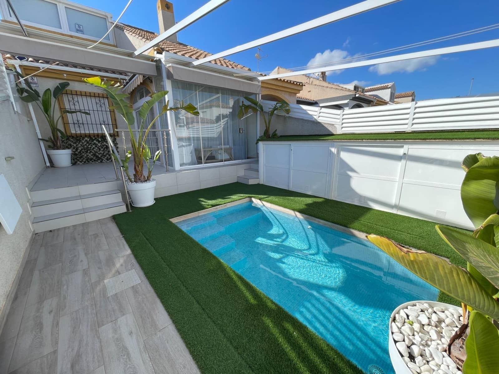 Apartamento de 3 habitaciones en Torre de la Horadada en venta - 355.000 € (Ref: 10090834)