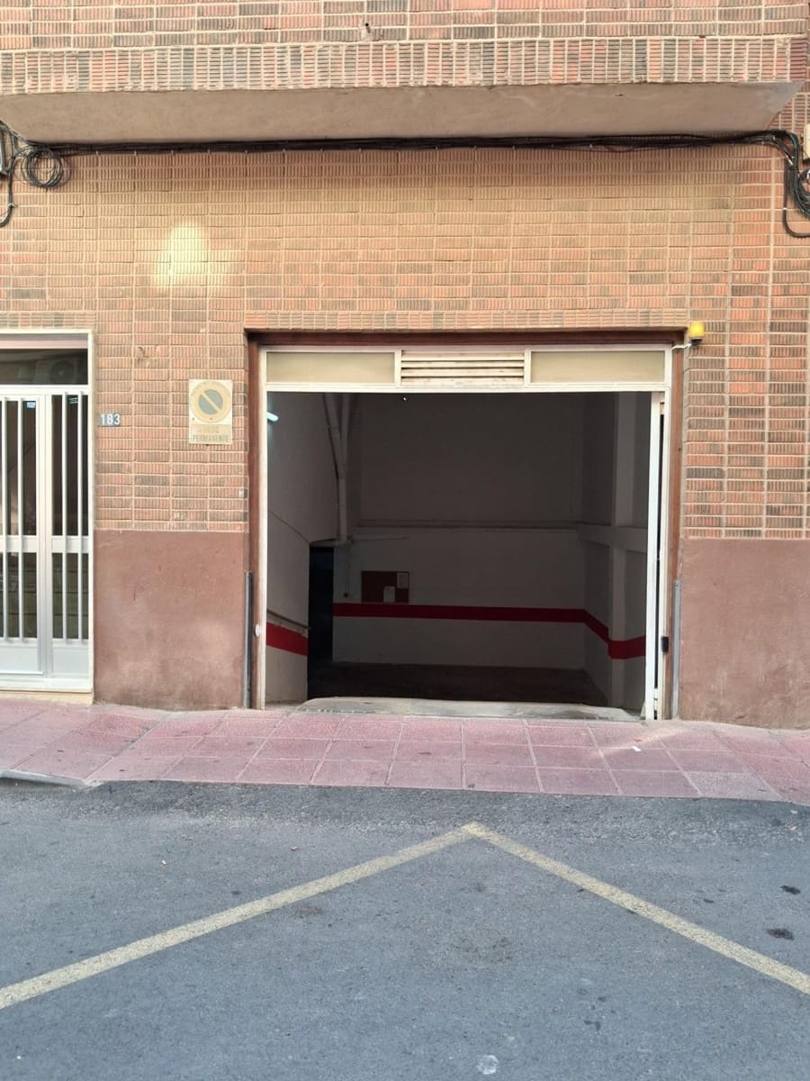Garage till salu i Los Alcazares - 20 000 € (Ref: 10100336)