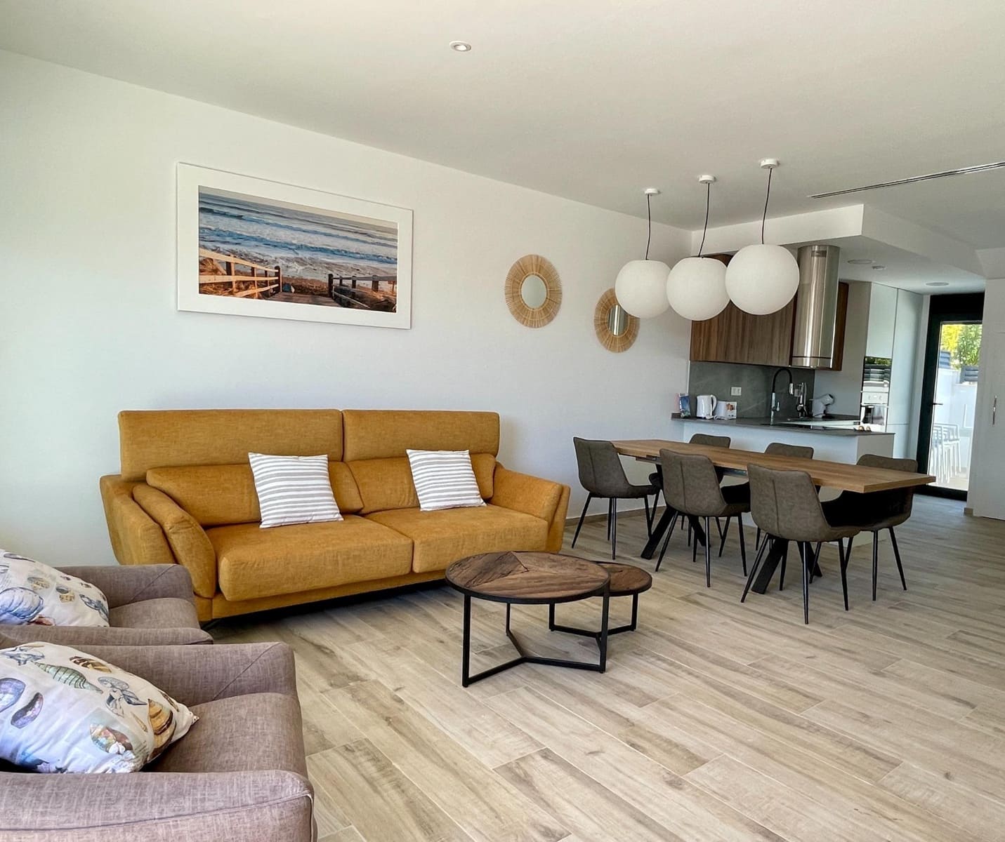 3 sypialnia Willa na sprzedaż w Guardamar del Segura z basenem garażem - 595 000 € (Ref: 10120051)