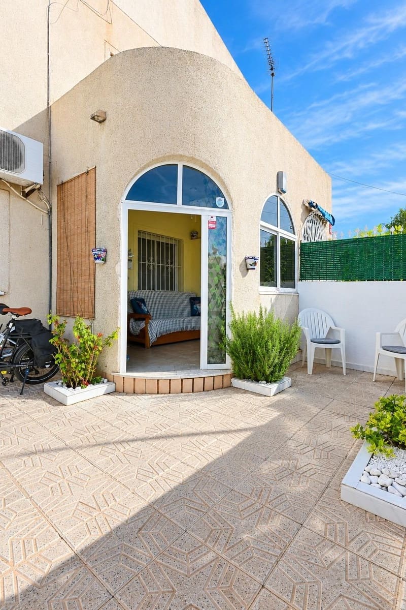 2 quarto Bungalow para venda em Los Alcazares - 155 000 € (Ref: 10183056)
