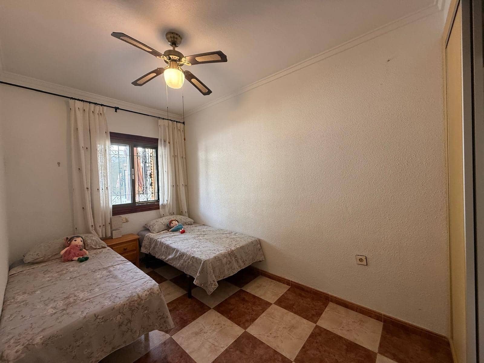 3 sypialnia Bungalow na sprzedaż w Los Alcazares - 115 000 € (Ref: 6975096)