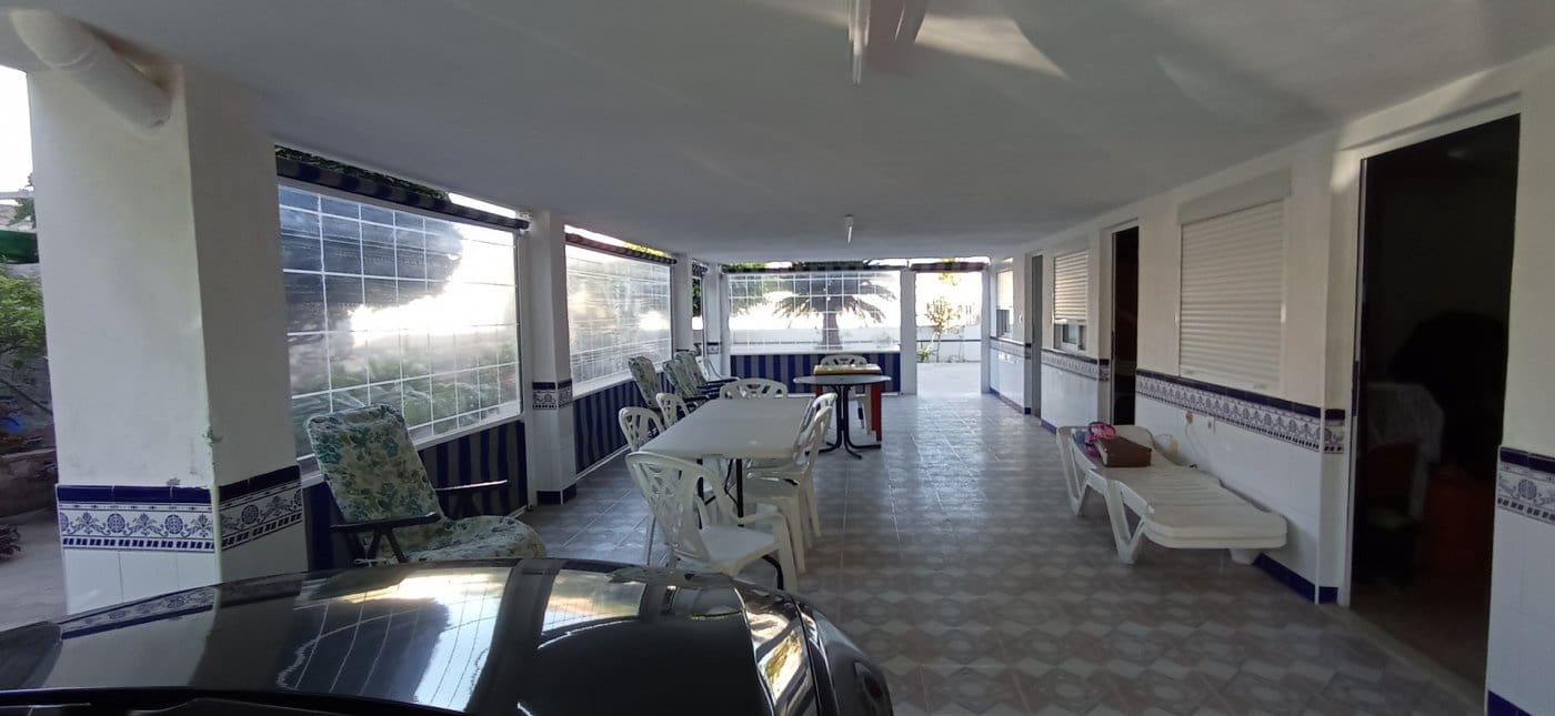 5 bedroom Villa for sale in Los Narejos with garage - € 305,000 (Ref: 7133653)