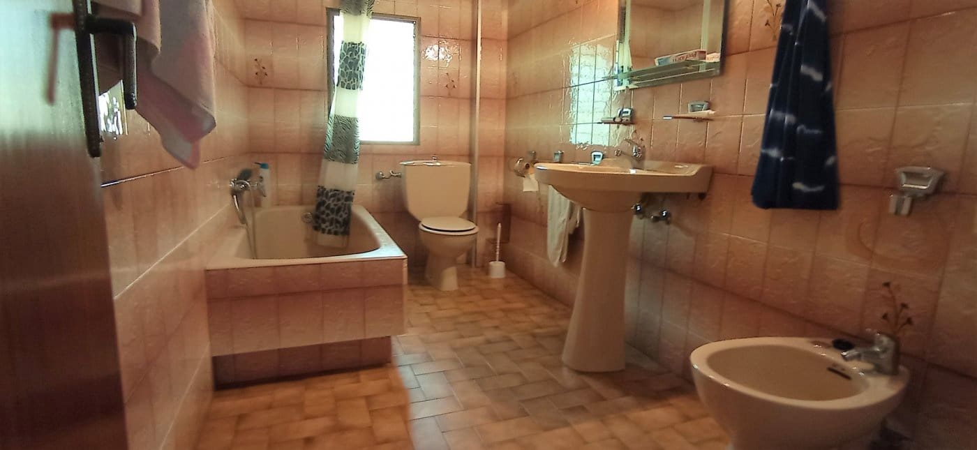 5 bedroom Villa for sale in Los Narejos with garage - € 305,000 (Ref: 7133653)