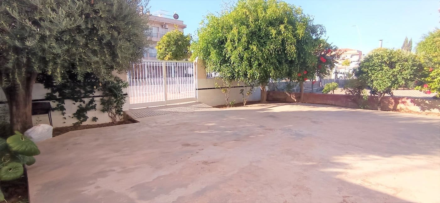 5 bedroom Villa for sale in Los Narejos with garage - € 305,000 (Ref: 7133653)