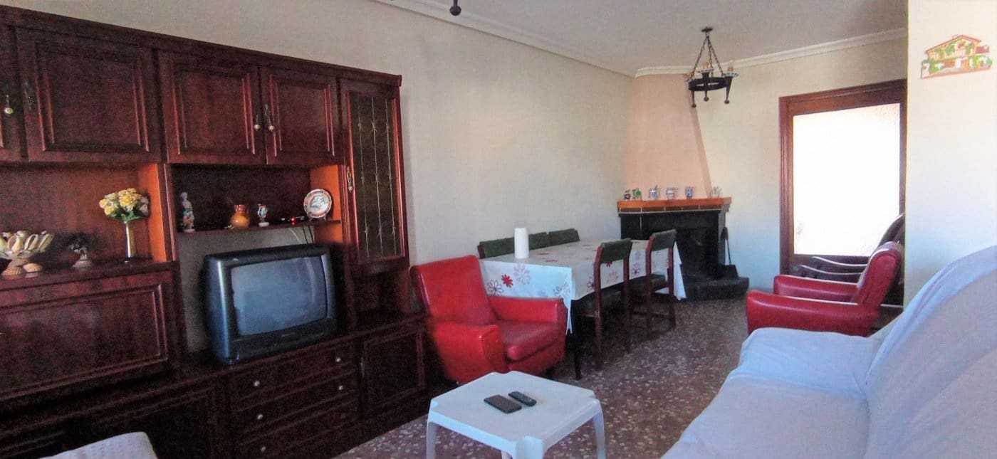 5 bedroom Villa for sale in Los Narejos with garage - € 305,000 (Ref: 7133653)