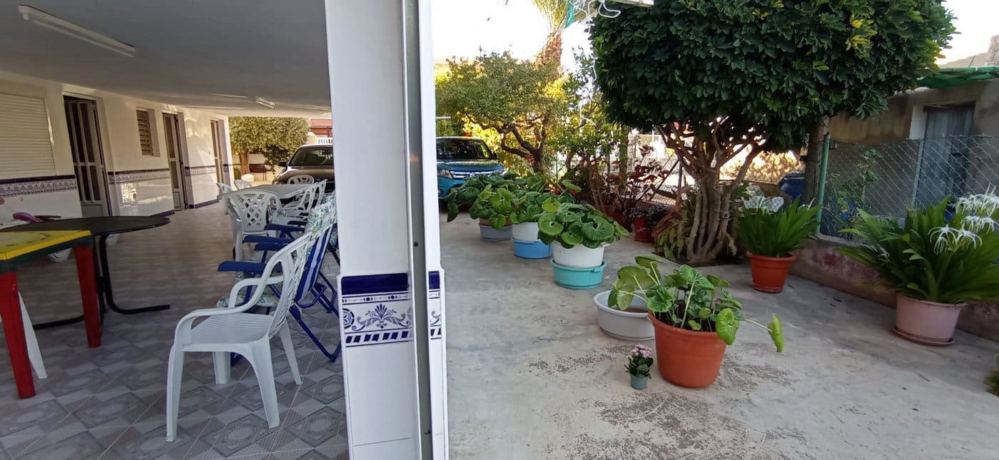 5 bedroom Villa for sale in Los Narejos with garage - € 305,000 (Ref: 7133653)