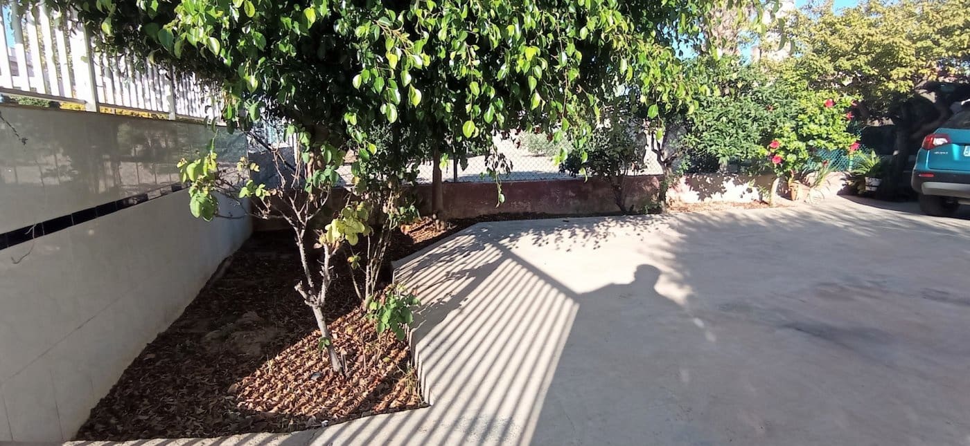 5 bedroom Villa for sale in Los Narejos with garage - € 305,000 (Ref: 7133653)