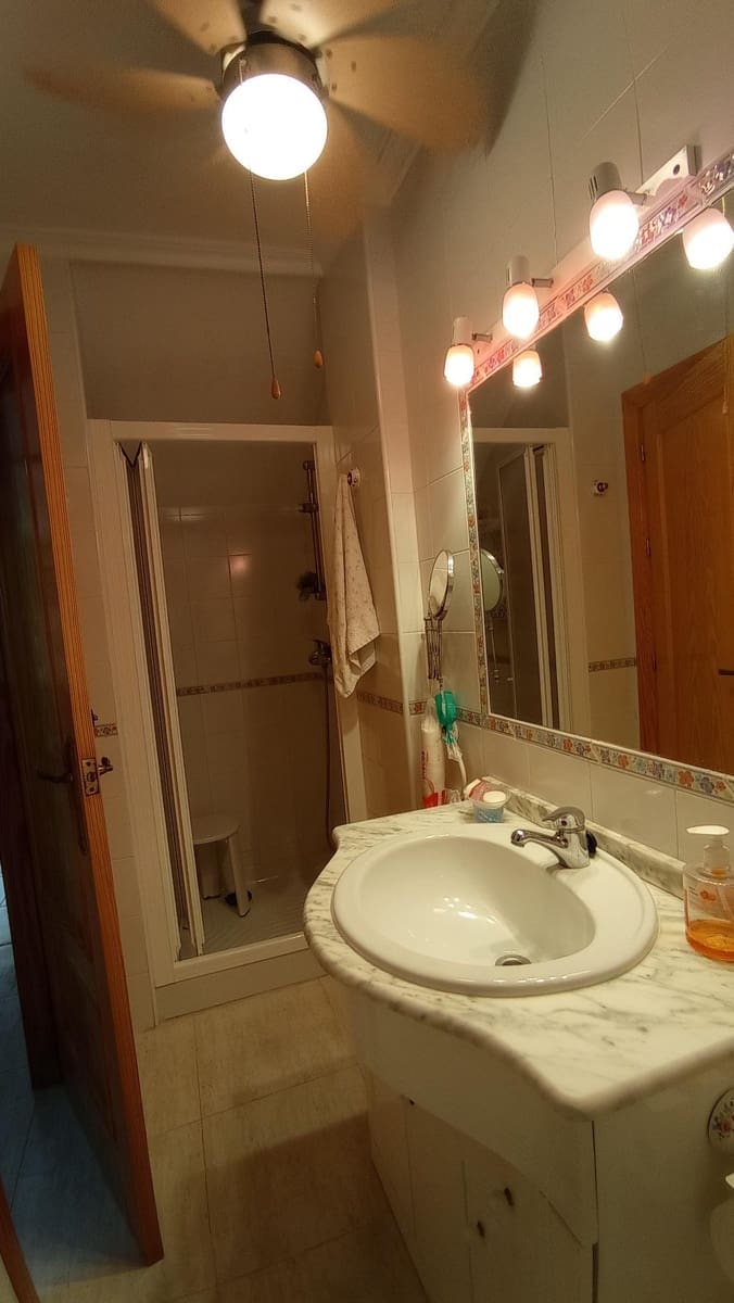 4 soverom Leilighet til leie i Los Narejos med garasje - € 750 (Ref: 7482151)