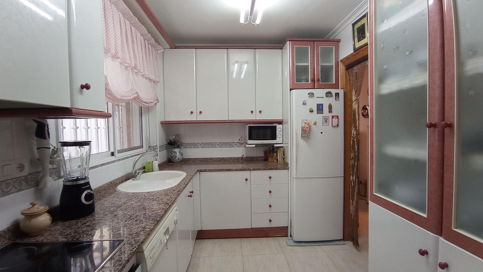 4 soverom Leilighet til leie i Los Narejos med garasje - € 750 (Ref: 7482151)