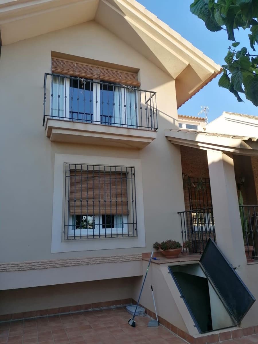 5 bedroom Villa for sale in Los Alcazares with pool garage - € 625,000 (Ref: 7604390)