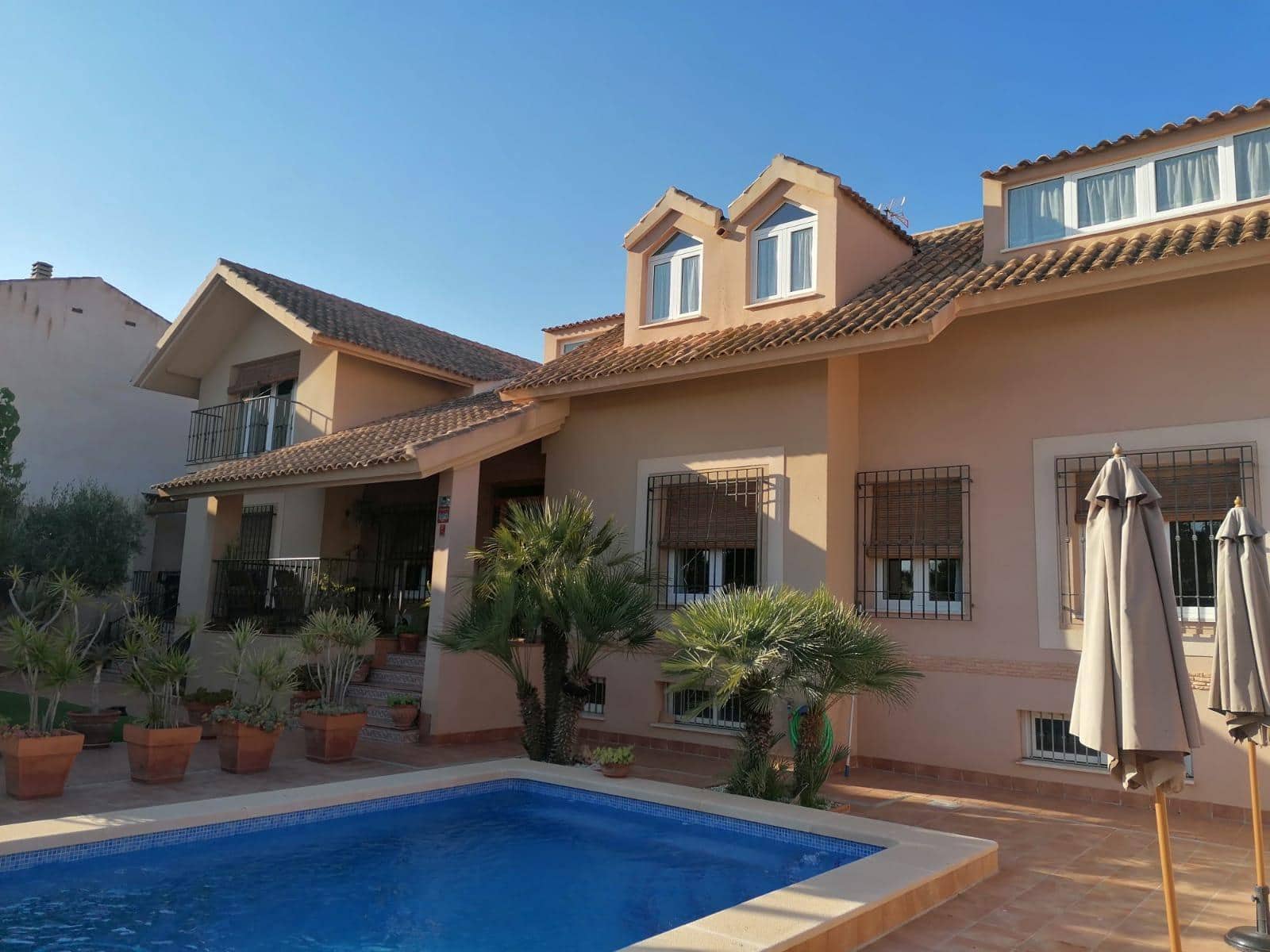 5 bedroom Villa for sale in Los Alcazares with pool garage - € 625,000 (Ref: 7604390)