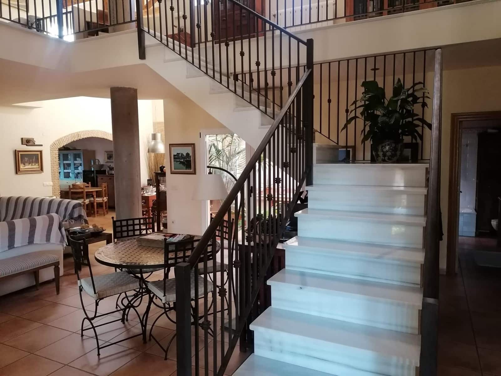 5 bedroom Villa for sale in Los Alcazares with pool garage - € 625,000 (Ref: 7604390)