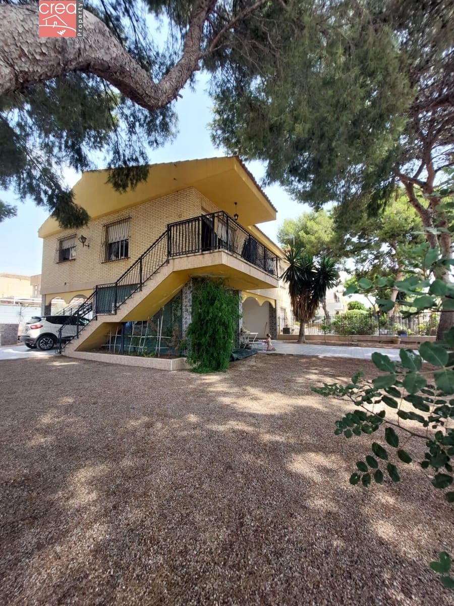 Chalet de 4 habitaciones en Los Narejos en venta - 416.800 € (Ref: 7756711)
