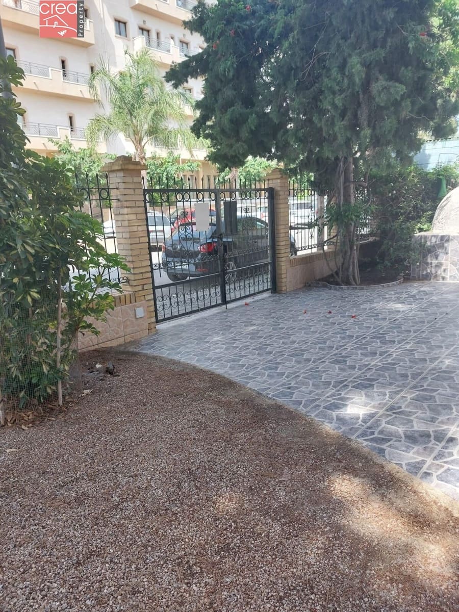 Chalet de 4 habitaciones en Los Narejos en venta - 416.800 € (Ref: 7756711)