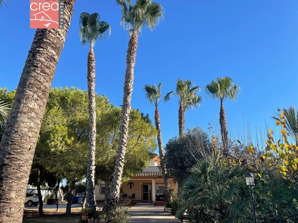 7 soveværelse Finca/Landehus til salg i Los Narejos med swimmingpool - € 519.900 (Ref: 8000781)