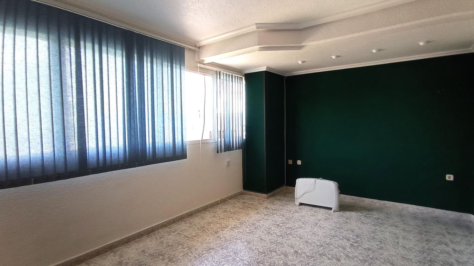 Kontor til salg i Los Alcazares - € 80.000 (Ref: 8426504)