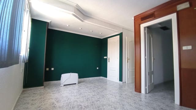 Office for sale in Centro, Los Alcázares - € 80,000 (Ref: 8426504)
