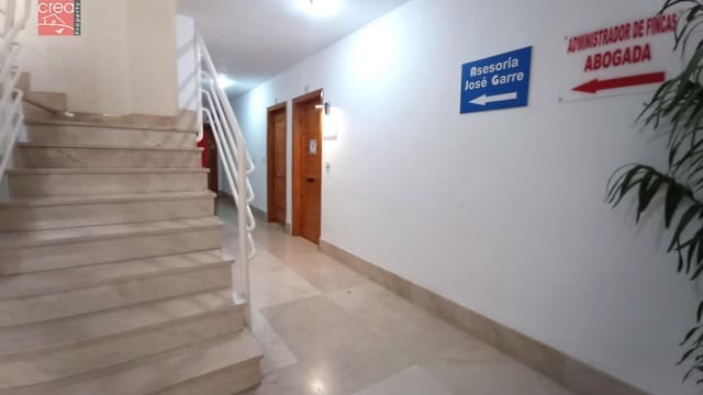 Office for sale in Centro, Los Alcázares - € 80,000 (Ref: 8426504)