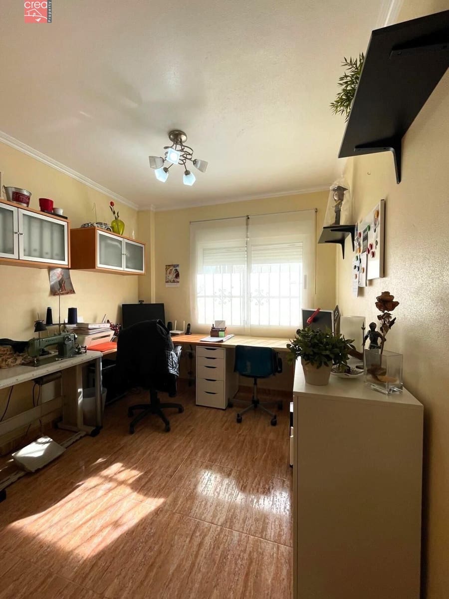 4 soveværelse Rækkehus til salg i Los Alcazares med garage - € 272.000 (Ref: 8834703)