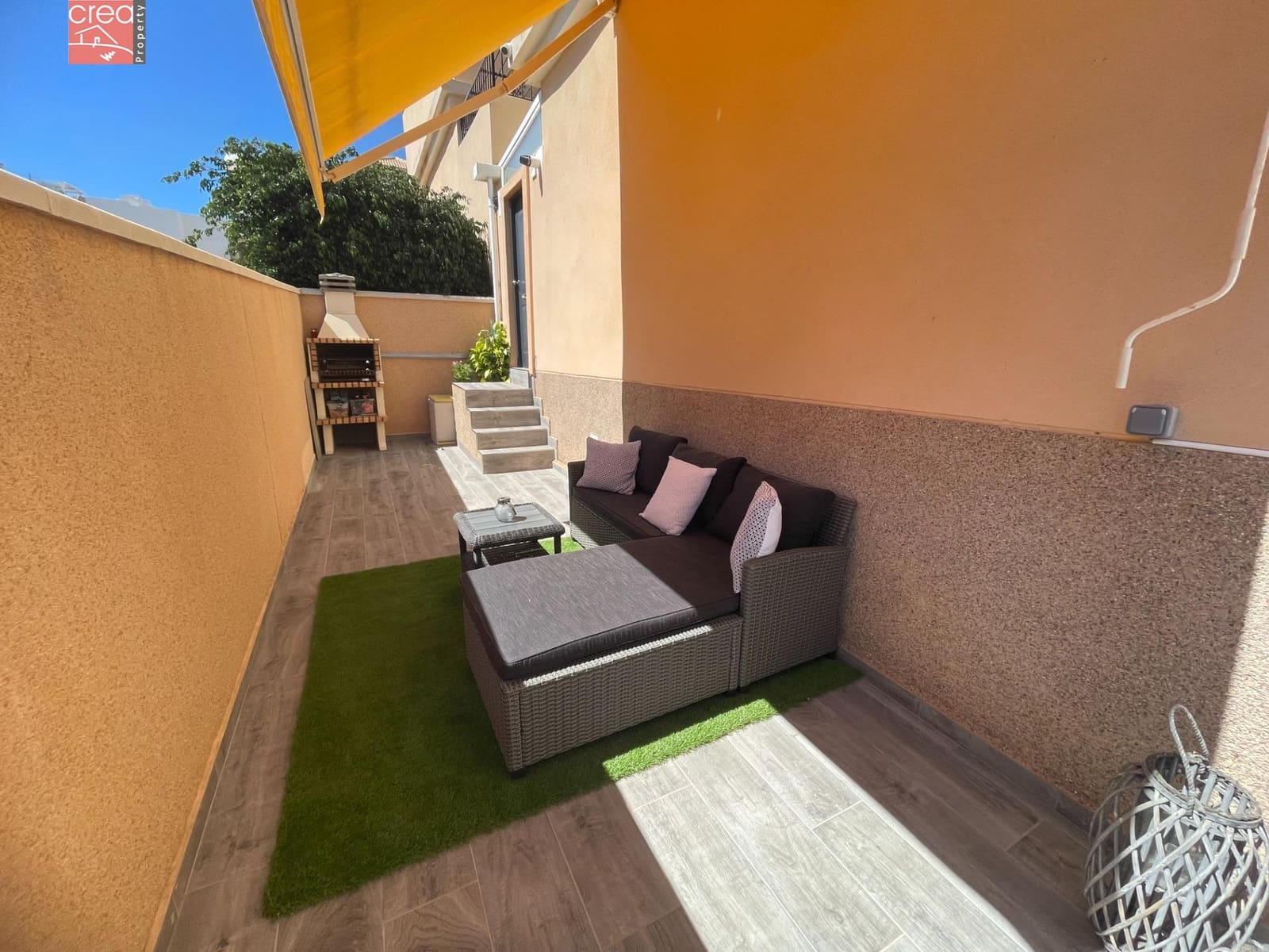 3 makuuhuone Rivitalo myytävänä paikassa Orihuela Costa mukana uima-altaan - 269 900 € (Ref: 9081692)