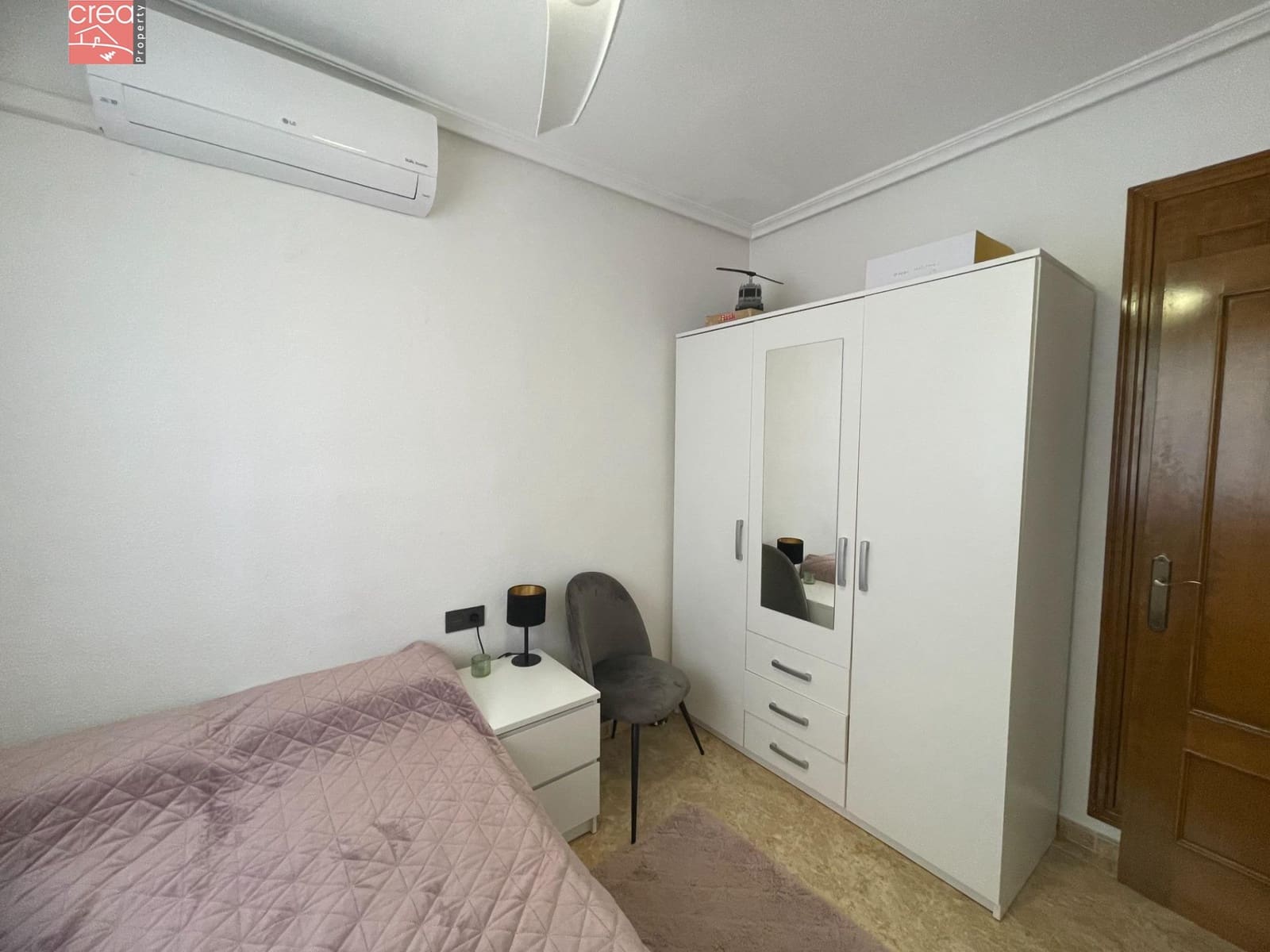 3 makuuhuone Rivitalo myytävänä paikassa Orihuela Costa mukana uima-altaan - 269 900 € (Ref: 9081692)