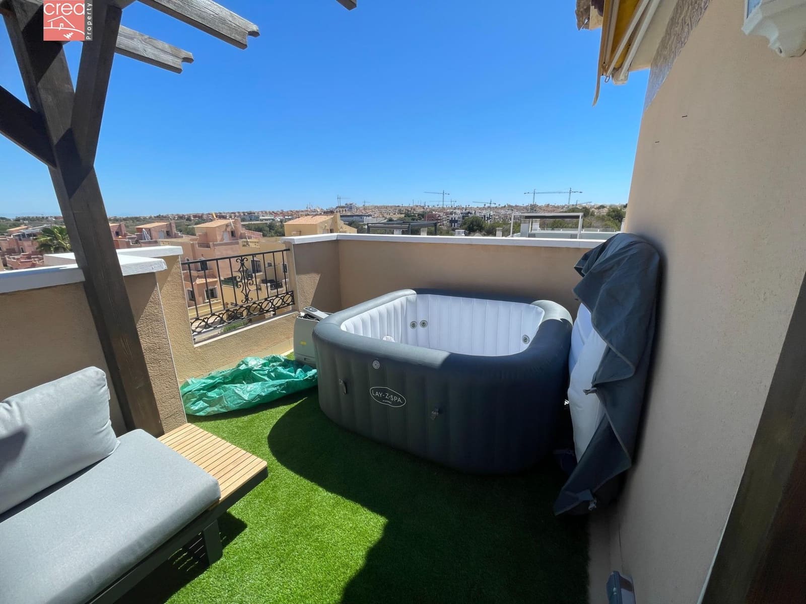 3 makuuhuone Rivitalo myytävänä paikassa Orihuela Costa mukana uima-altaan - 269 900 € (Ref: 9081692)