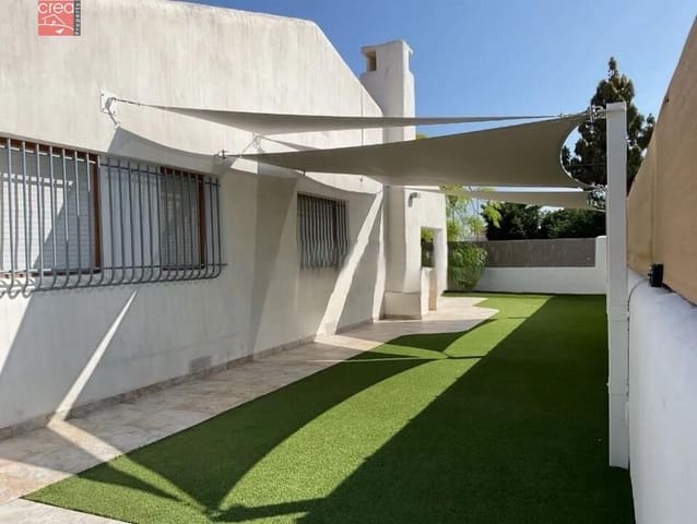5 makuuhuone Huvila myytävänä paikassa Santiago de la Ribera, San Javier mukana 
autotalli - 565 000 € (Ref: 9236666)